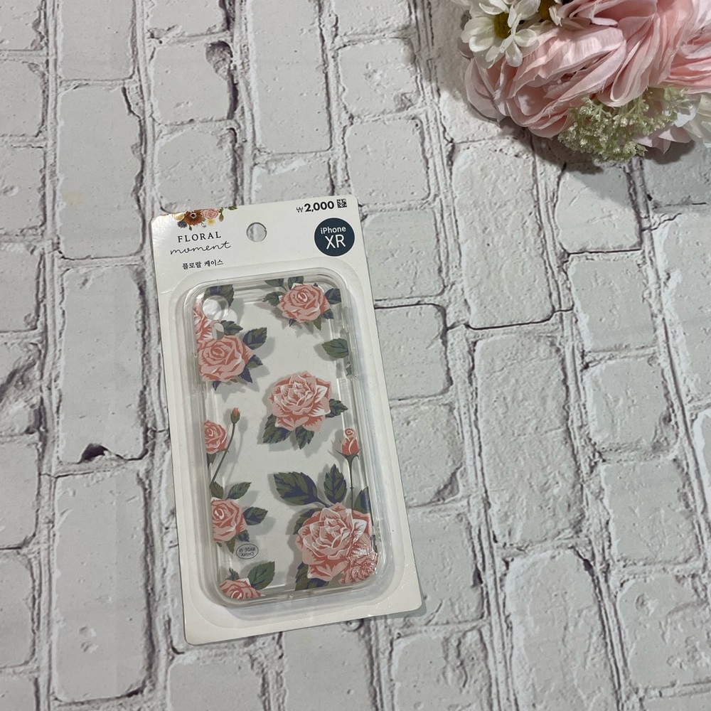 NWT Floral iPhone XR Case